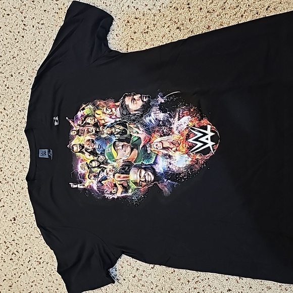WWE T-SHIRT - Picture 1 of 5